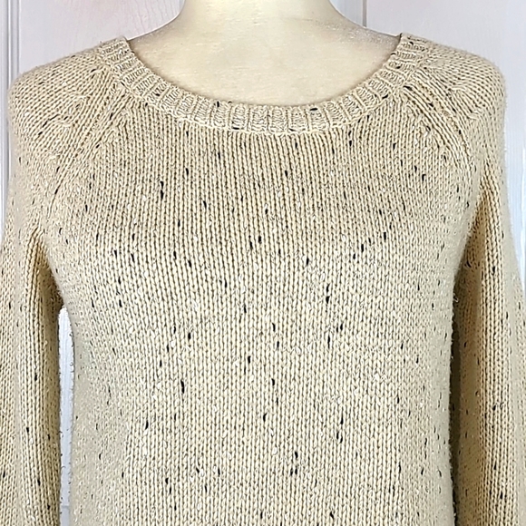Market & Spruce Button Back Sweater - Picture 2 of 13